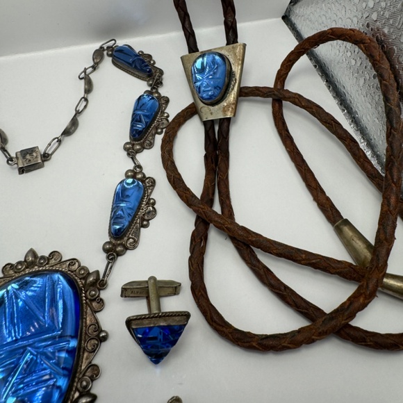 RARE (Entire Full Set) 1960s Taxco Sterling Silver and Blue Glass Jewelry Marked - Picture 6 of 15